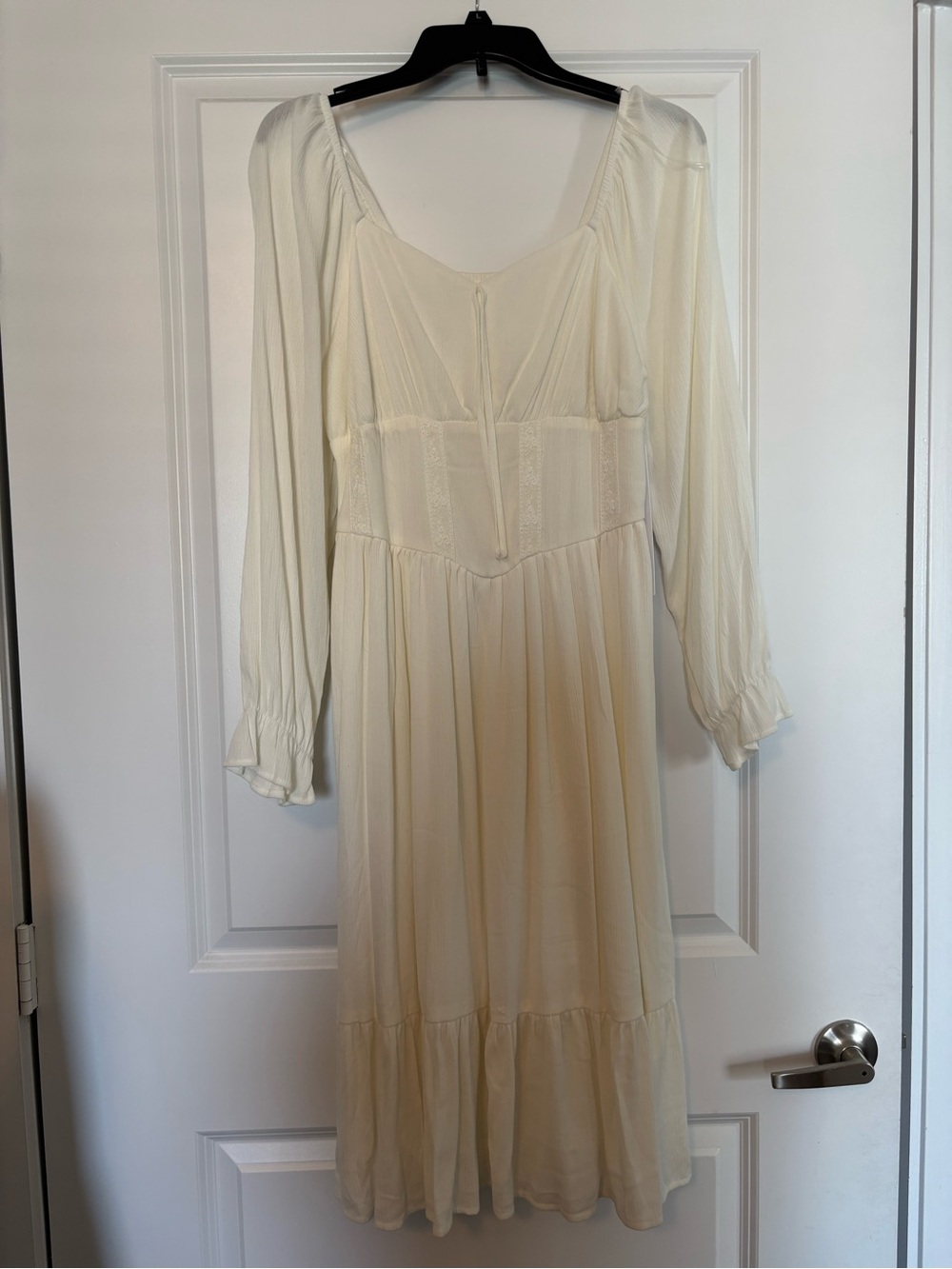 Celebrity Pink Cream Long Sleeve Midi Dress